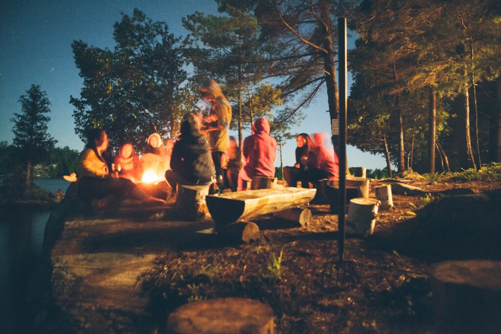 camper camp lagerfeuer